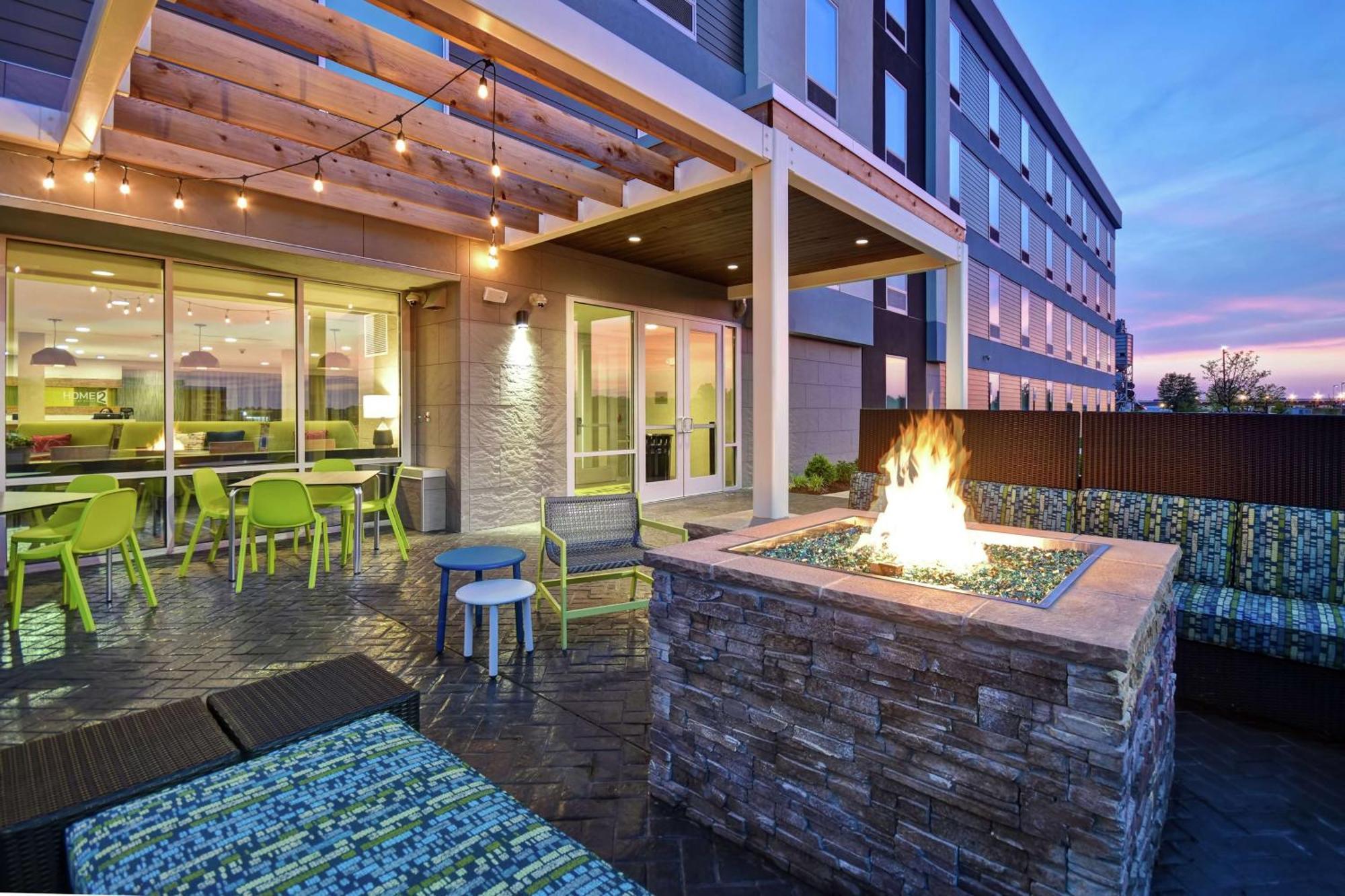 Home2 Suites By Hilton Terre Haute Extérieur photo