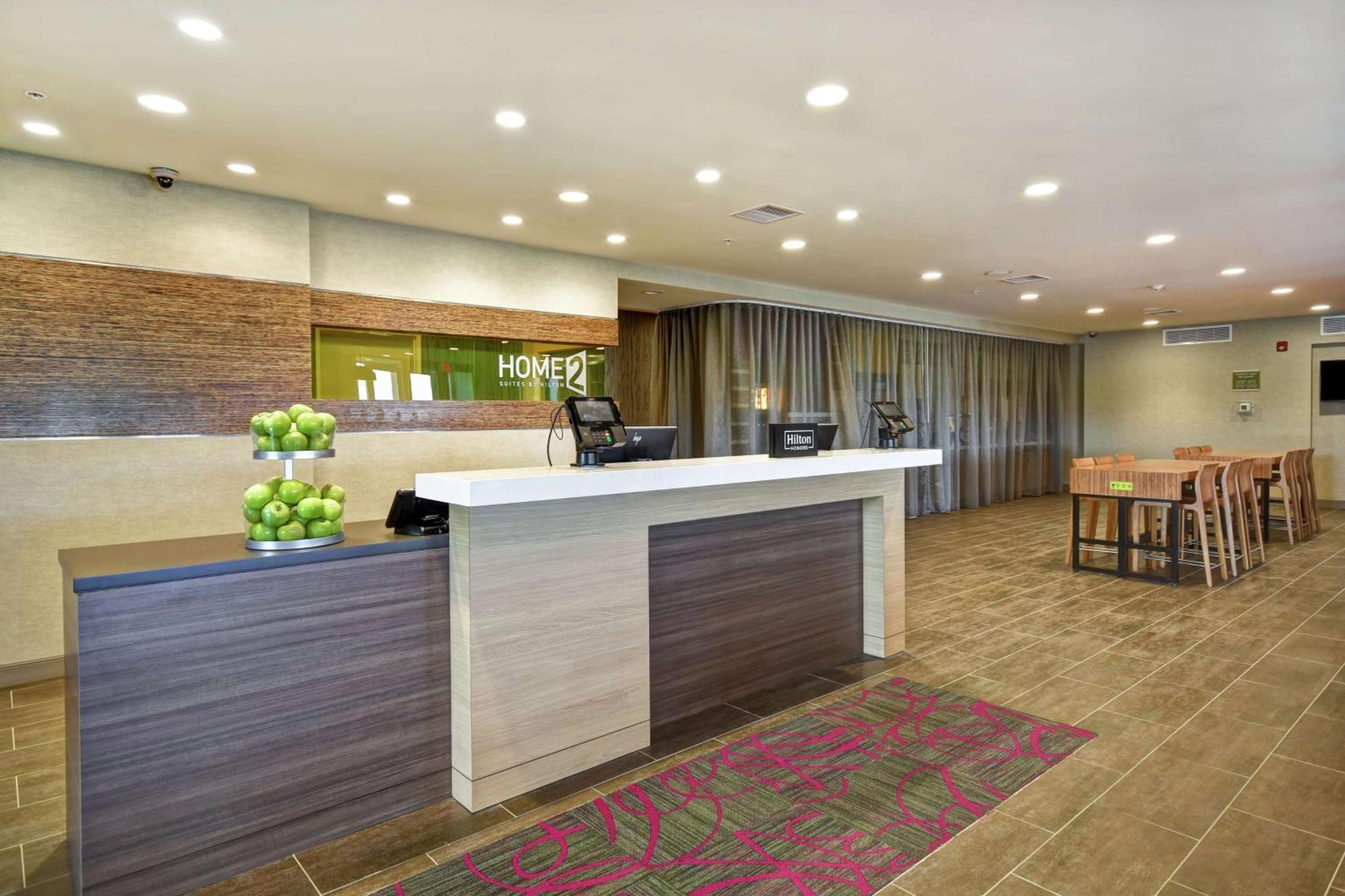 Home2 Suites By Hilton Terre Haute Extérieur photo
