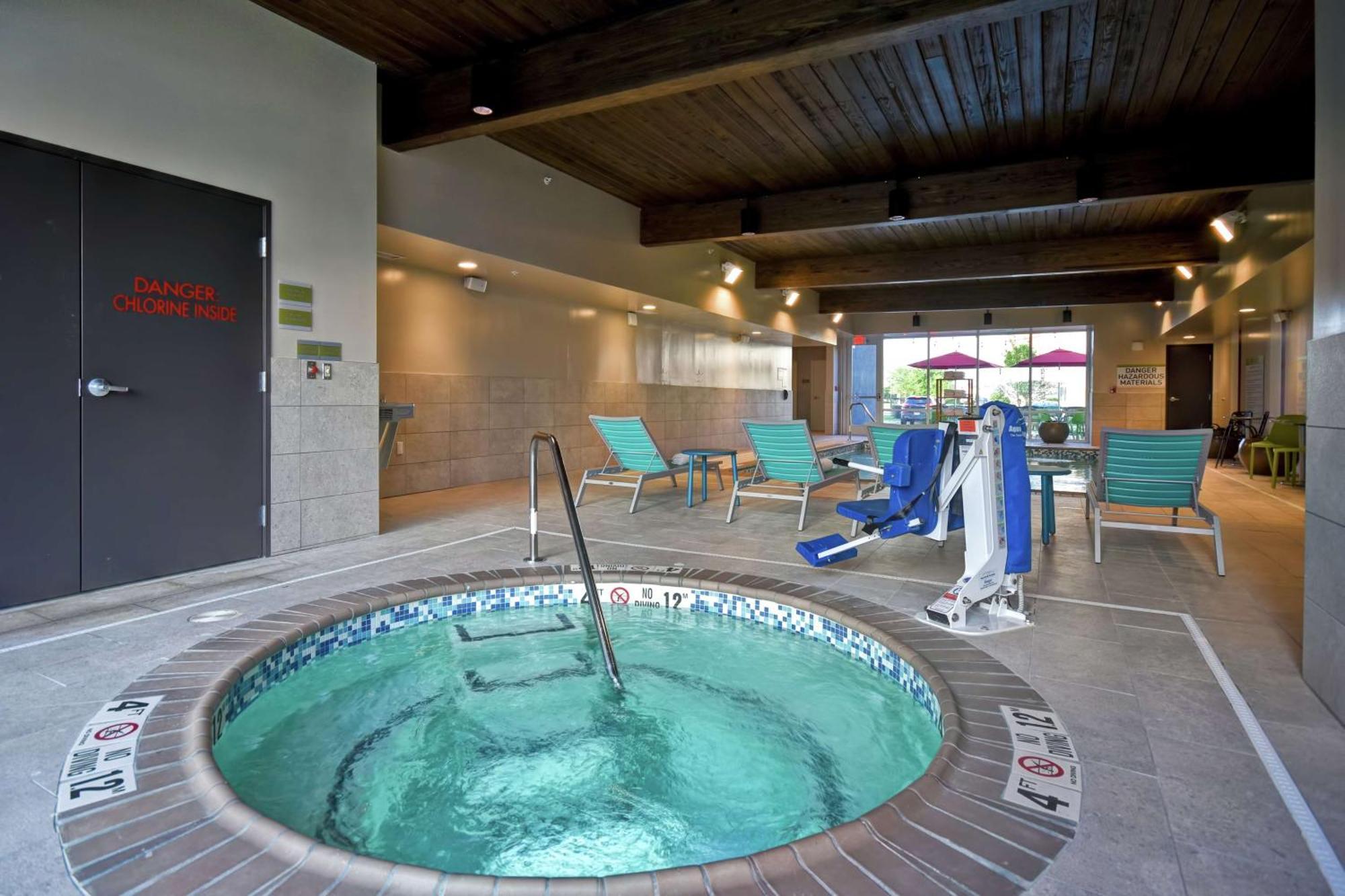 Home2 Suites By Hilton Terre Haute Extérieur photo
